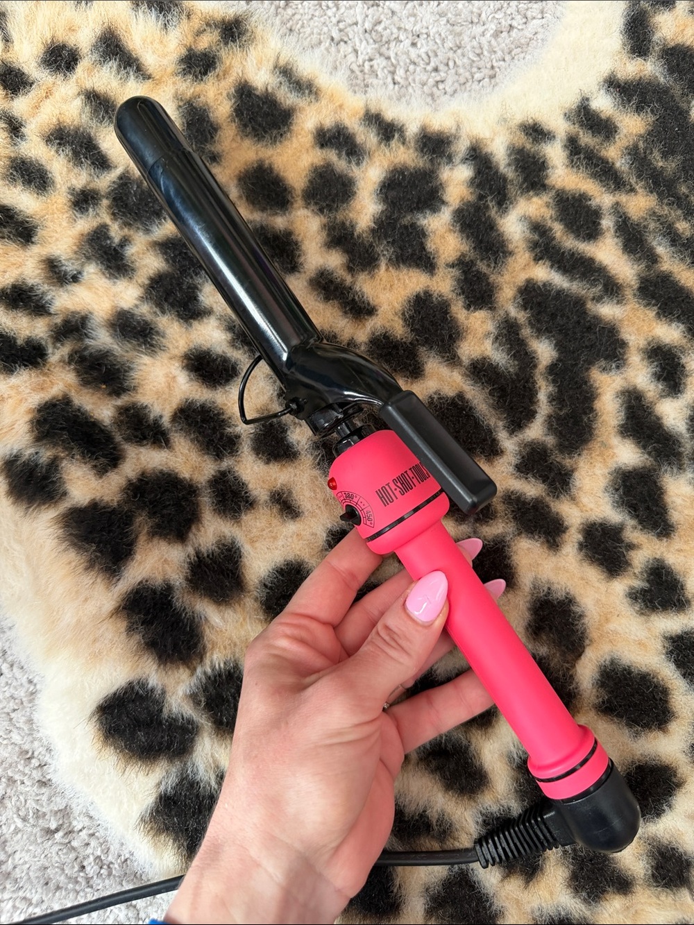1 inch Hot Shot Tools Curling Iron with Black Barrel